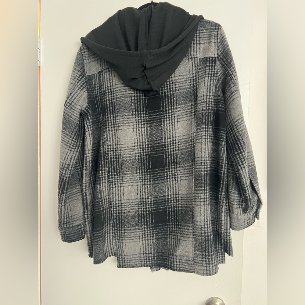 Plaid Jacket - Picture 2 of 5
